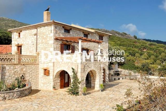 (For Sale) Residential Residence complex || Zakynthos (Zante)/Elatio - 366 Sq.m, 8 Bedrooms, 900.000€ 